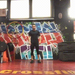 Jump knee tuck